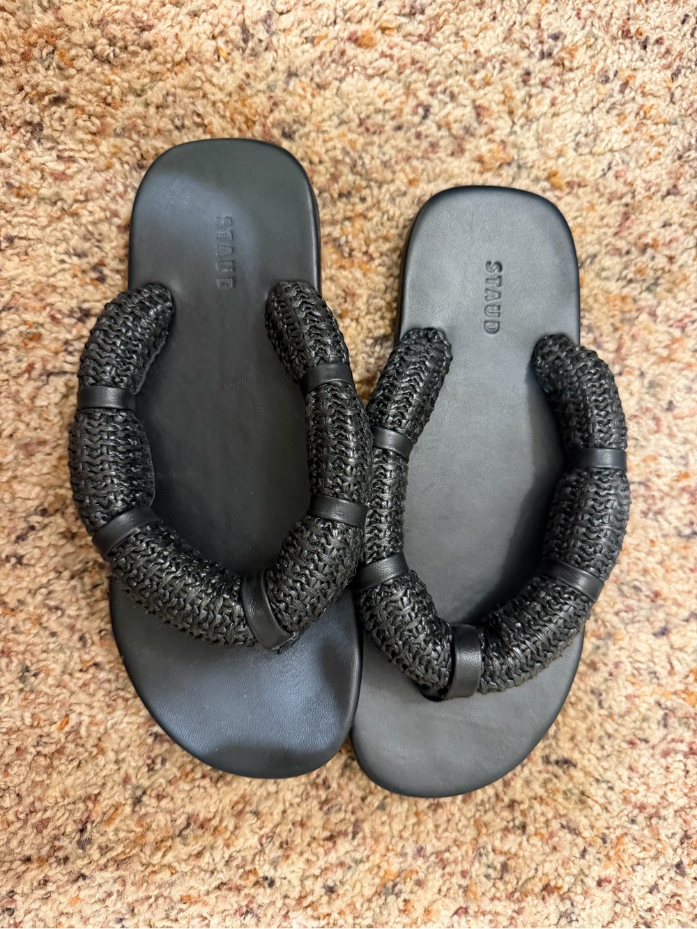 STAUD Raffia Sierra flip flops